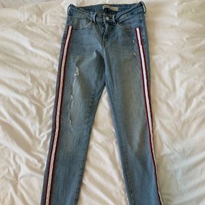 Zara Light Wash Skinny Jean w/ red&white stripe